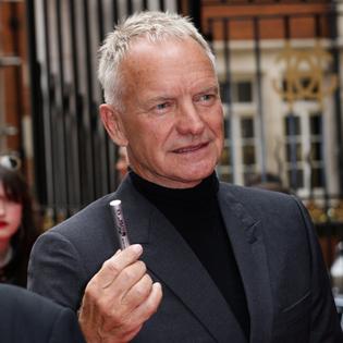 Bang Showbiz / Sting won't leave his fortune to his children