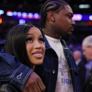 Bang Showbiz / Cardi B and Stefon Diggs have reunited