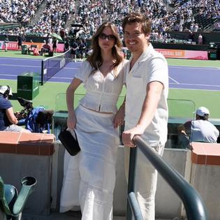 Bang Showbiz / Barbara Palvin and Dylan Sprouse are expecting their first child together