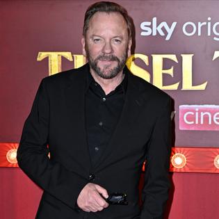 Bang Showbiz / Actor-and-musician Kiefer Sutherland.