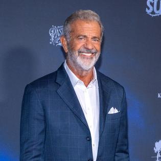 Bang Showbiz / Mel Gibson has finished filming The Passion of the Christ sequel