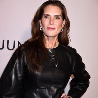 Bang Showbiz / Brooke Shields has opened up about dating JFK Jr.