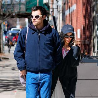 Bang Showbiz / What are Zoe Kravitz and Harry Styles' wedding plans after low-key engagement?