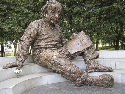 Albert Einstein Memorial. Einstein memorial statue in Washington, D. C. Dreamstime/TCA