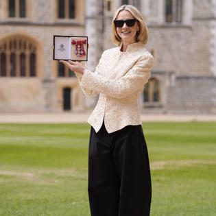 Bang Showbiz / Carey Mulligan had to wait an extra year to pick up her CBE.