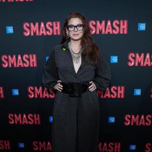 Bang Showbiz / Debra Messing is considering a huge life change