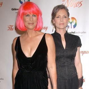 Bang Showbiz / Jamie Lee Curtis' sister reportedly died of natural causes.