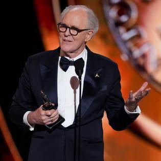 Bang Showbiz / John Lithgow has made Tony Awards history.