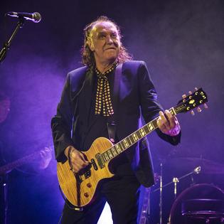 Bang Showbiz / Dave Davies of The Kinks - 2015 - Photoshot - on stage