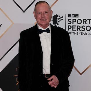 Bang Showbiz / Paul Gascoigne breaks down in tears as he reveals memoir has saved people's lives