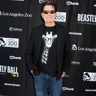 Bang Showbiz / Charlie Sheen reveals why his dad wasn't interviewed for Netflix documentary