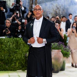 Bang Showbiz / Dwayne Johnson had a cancer scare