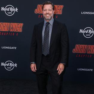 Bang Showbiz / David Leitch is directing the new comedy heist movie How to Rob a Bank