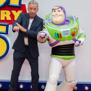 Bang Showbiz / Tim Allen was told he sounded' old'.