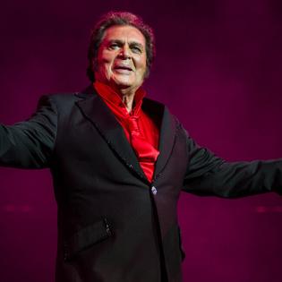 Bang Showbiz / Engelbert Humperdinck has recalled the moment comedy legend Jerry Lewis paid him one of the greatest compliments of his career - telling the singer he performed the finest impression of him he had ever seen