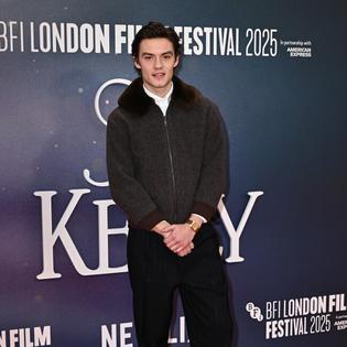 Bang Showbiz / Louis Partridge surprised by James Bond link