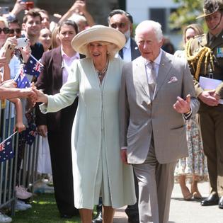 Bang Showbiz / King and Queen won't live at Buckingham Palace after 369m refurb