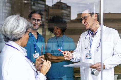 Medicine is one career where fraught ethical decisions call for treating colleagues with civility.
jose carlos cerdeno martinez/Moment via Getty Images