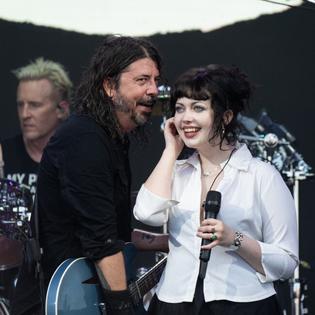 Bang Showbiz / Dave Grohl and his daughter Violet Grohl