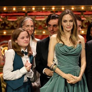 Bang Showbiz / Vivienne Jolie-Pitt wants to change her surname