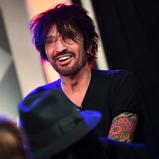 Bang Showbiz / Tommy Lee used to work as an escort