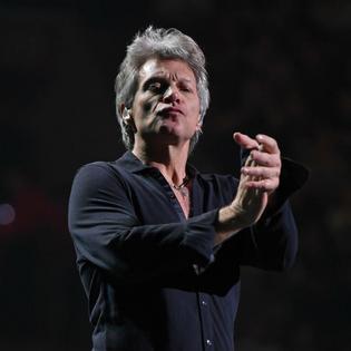 Bang Showbiz / Jon Bon Jovi sparks concern after cutting New York concert short