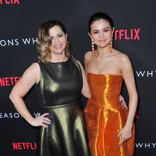 Bang Showbiz / Selena Gomez's mother hits back at trolls