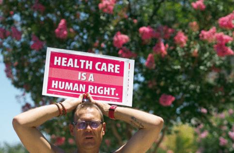 Robyn Beck/Getty Images North America/TNS