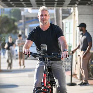 Bang Showbiz / Ant Antstead couldn't be happier with Renee Zellweger