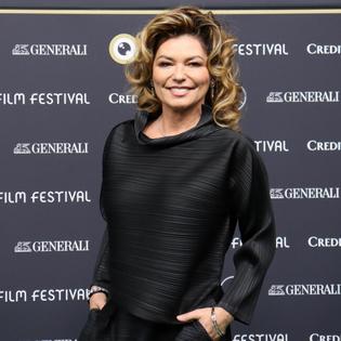 Bang Showbiz / Shania Twain has opened up about her marriage