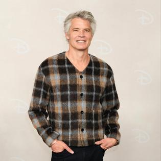 Bang Showbiz / Timothy Olyphant 'doesn't own a computer'