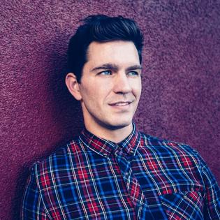 Bang Showbiz / Andy Grammer is a dad of three