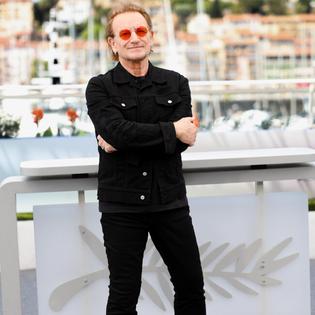 Bang Showbiz / Bono led mourners at Glen Hansard's funeral