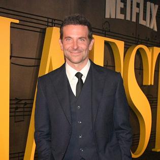 Bang Showbiz / Bradley Cooper is reportedly wearing a Boucheron ring along with his apparent new bride Gigi Hadid