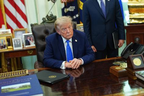Aaron Schwartz/Pool/CNP/ZUMA Press/TNS