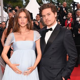 Bang Showbiz / Barbara Palvin and Dylan Sprouse are expecting their first child.