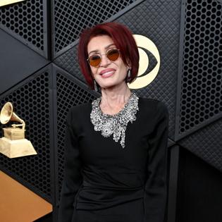 Bang Showbiz / Sharon Osbourne stuns pub-goers in late husband Ozzy Osbourne's hometown