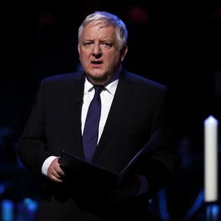 Bang Showbiz / Sir Simon Russell Beale is feeling 'normal' again
