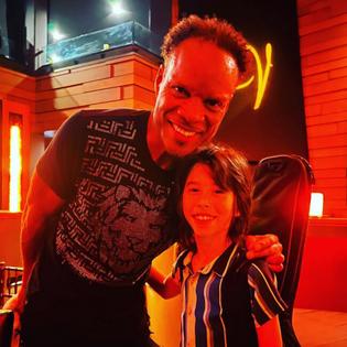 Bang Showbiz / John Paris, the longtime drummer for Earth, Wind and Fire, is said to have been sedated in hospital after suffering a critical medical emergency shortly before the group was due to perform with Lionel Richie in San Francisco.
