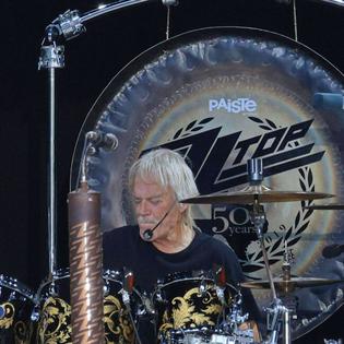 Bang Showbiz / Frank Beard has died