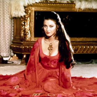 Bang Showbiz / Jane Seymour as Solitaire in Live and Let Die