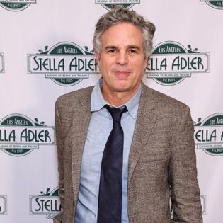 Bang Showbiz / Mark Ruffalo has been given a dressing down after becoming embroiled in an extraordinary public clash with Paramount
