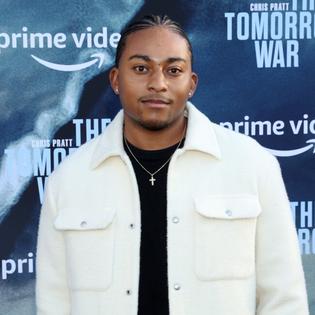 Bang Showbiz / Camron Jones has been cast in Snoop