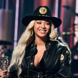 Bang Showbiz / Beyonce worked with Dolly Parton on Cowboy Carter