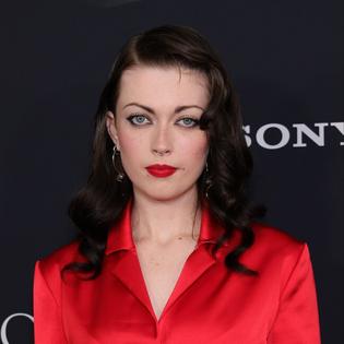 Bang Showbiz / Violet Grohl has lost her voice just days before she's due to make her Reading and Leeds debut