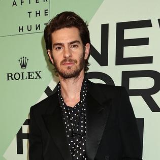 Bang Showbiz / Paul Greengrass has heaped praise on Andrew Garfield.