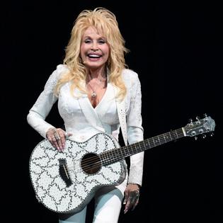 Bang Showbiz / County music icon Dolly Parton died on Tuesday (25.08.26)