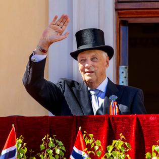 Bang Showbiz / King Harald of Norway has died