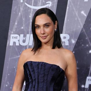 Bang Showbiz / Gal Gadot relishes the challenge of motherhood