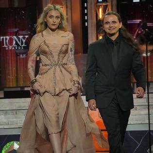 Bang Showbiz / Prince Jackson reflects on dad Michael's 'cool' legacy